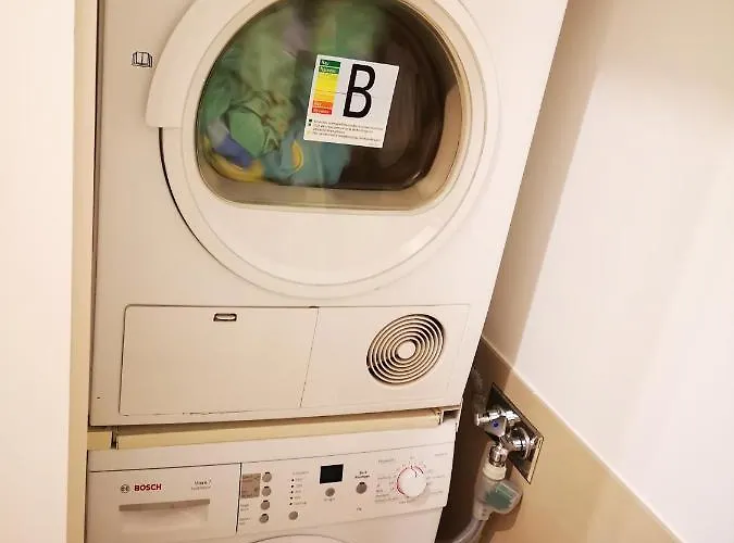 Near Fair And In Few Min, With Garden *